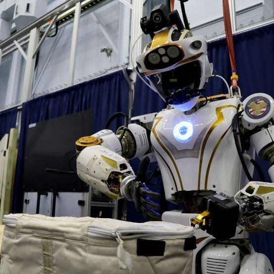 WhatsApp Image 2025-11-14 at 19.45