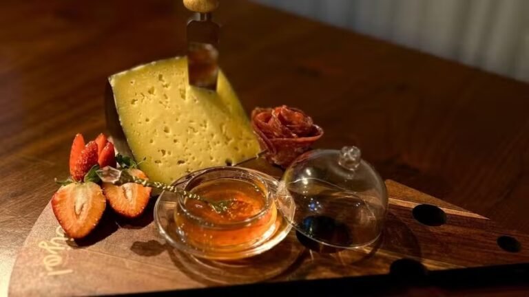 WhatsApp Image 2025-11-19 at 07.45