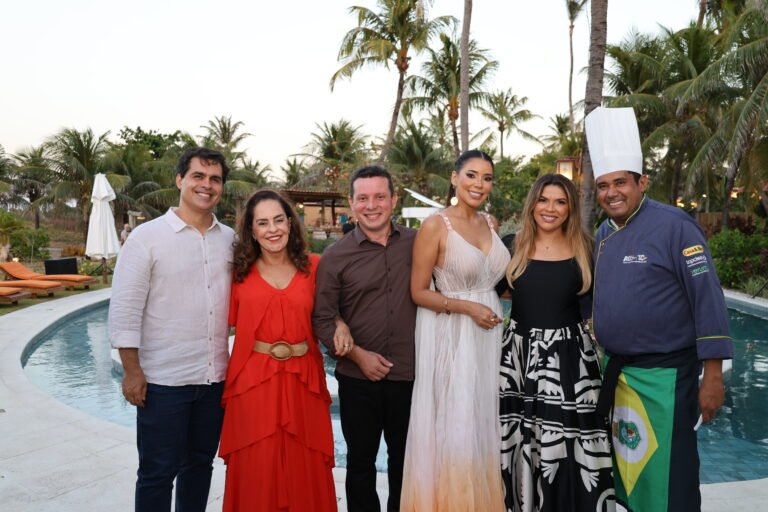 1 - Ronaldo Fiuza, Ticiana Fiuza, Natan Freitas, Niara Meirele, Magnoliga Rocha e Chef Luciano Ferreira_PRINCIPAL